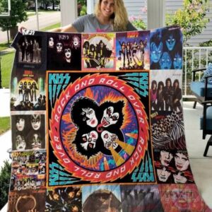 Kiss Quilt Blanket M100606  Quilt